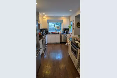 348 W 24th Street, Deer Park, NY 11729 - Photo 12