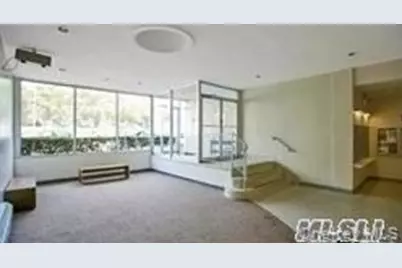 152-72 Melbourne Avenue #3P, Flushing, NY 11367 - Photo 2