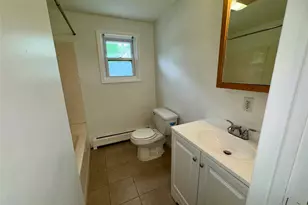 431 Violet Ave, Poughkeepsie, NY 12601 - Photo 12