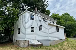 431 Violet Ave, Poughkeepsie, NY 12601 - Photo 4