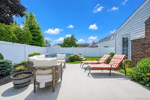 90 Twin Ln N, Wantagh, NY 11793 - Photo 22