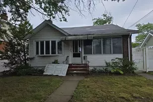 1844 Browning St, Baldwin, NY 11510 - Photo 2