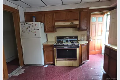 1844 Browning Street, Baldwin, NY 11510 - Photo 6