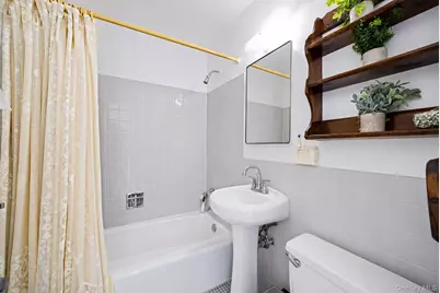 180 Lowndes Avenue #D, Huntington Station, NY 11746 - Photo 12