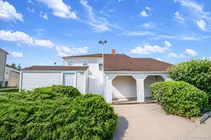 180 Lowndes Ave, Huntington Station, NY 11746 - Photo 2