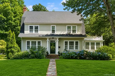 1 S Lakeview Avenue, Brightwaters, NY 11718 - Photo 1