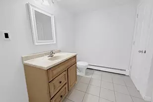 342 Versa Pl, Sayville, NY 11782 - Photo 10