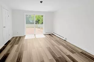 342 Versa Pl, Sayville, NY 11782 - Photo 8