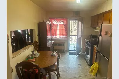 10120 Avenue J, Brooklyn, NY 11236 - Photo 14