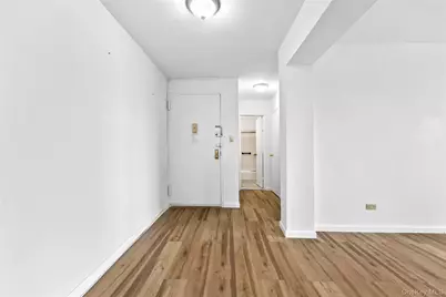 210-50 41st Avenue #5C, Bayside, NY 11361 - Photo 4