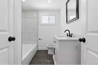 452 Montauk Highway, East Quogue, NY 11942 - Photo 8