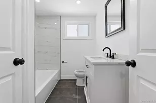 452 Montauk Hwy, East Quogue, NY 11942 - Photo 8