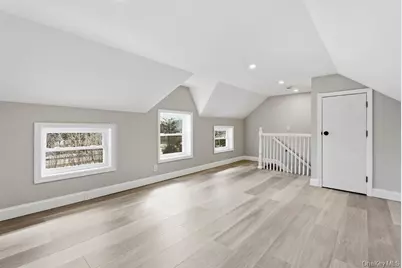 452 Montauk Highway, East Quogue, NY 11942 - Photo 10