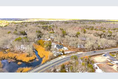452 Montauk Highway, East Quogue, NY 11942 - Photo 2