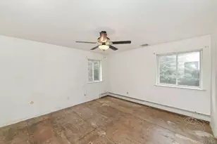 10 Woodbrook Cir, Holtsville, NY 11742 - Photo 16
