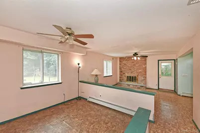 10 Woodbrook Circle, Holtsville, NY 11742 - Photo 24