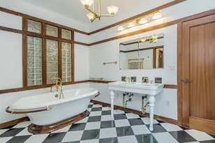 3 West Dr, Manhasset, NY 11030 - Photo 30