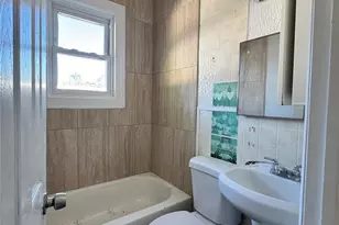64 Sprague Ave, Amityville, NY 11701 - Photo 10