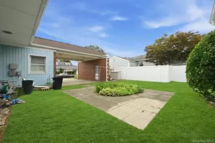2726 Cypress Ave, East Meadow, NY 11554 - Photo 28