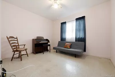 2726 Cypress Avenue, East Meadow, NY 11554 - Photo 16