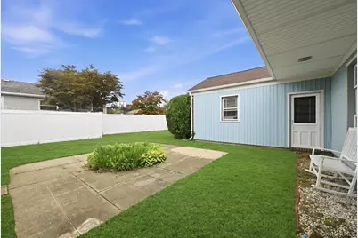 2726 Cypress Avenue, East Meadow, NY 11554 - Photo 26