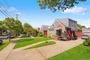16 Elton Rd, Garden City, NY 11530 - Photo 2
