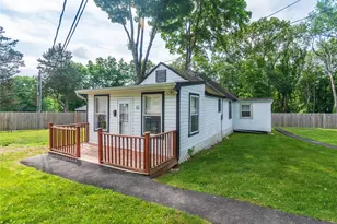 7 Brodie Rd, Hopewell Junction, NY 12533 - Photo 2