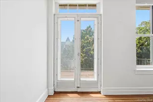 68-11 Clyde St, Forest Hills, NY 11375 - Photo 10