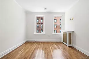 68-11 Clyde St, Forest Hills, NY 11375 - Photo 32