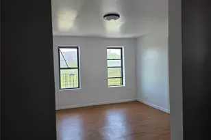 855 E 178th St, Bronx, NY 10460 - Photo 4