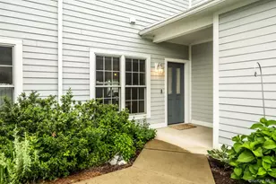 364 Gardenia Dr, Rhinebeck, NY 12572 - Photo 2