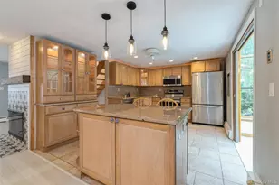 28 Campus Ln, Ronkonkoma, NY 11779 - Photo 16
