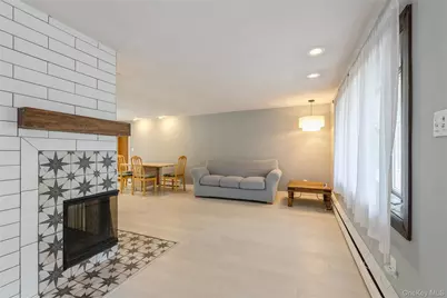 28 Campus Lane, Ronkonkoma, NY 11779 - Photo 6