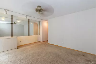 28 Campus Lane, Ronkonkoma, NY 11779 - Photo 30