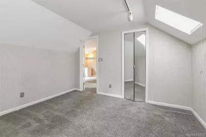 28 Campus Lane, Ronkonkoma, NY 11779 - Photo 34
