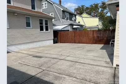 131-02 107th Avenue, Richmond Hill, NY 11419 - Photo 6