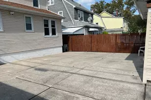 131-02 107th Ave, Richmond Hill, NY 11419 - Photo 6