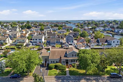 20 Barry Road, Amityville, NY 11701 - Photo 46