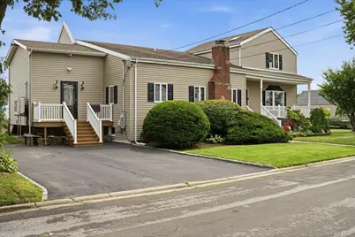 20 Barry Road, Amityville, NY 11701 - Photo 40