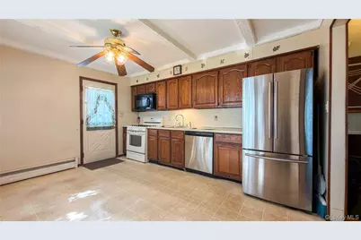64 Grand Avenue, Lindenhurst, NY 11757 - Photo 4