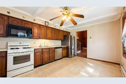 64 Grand Avenue, Lindenhurst, NY 11757 - Photo 6