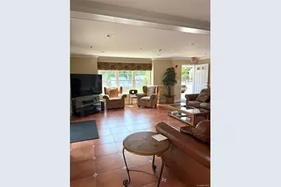 1000 Country Lake Court, West Babylon, NY 11704 - Photo 14