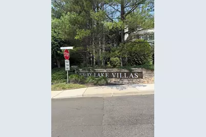 1000 Country Lake Court, West Babylon, NY 11704 - Photo 2