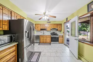128 Avenue B, Holbrook, NY 11741 - Photo 14