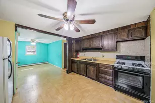 128 Avenue B, Holbrook, NY 11741 - Photo 18