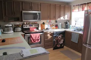 130 Village Cir W, Manorville, NY 11949 - Photo 4
