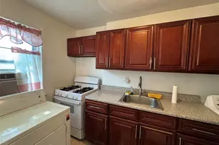 260-38 73 Ave, Glen Oaks, NY 11004 - Photo 8
