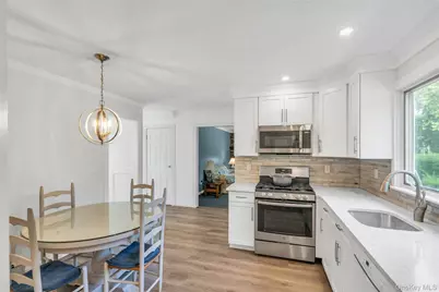 23 Carpenter Lane, Hauppauge, NY 11788 - Photo 10