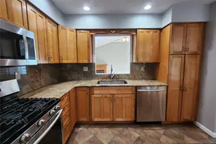 373 Ehrhardt Rd, Pearl River, NY 10965 - Photo 6