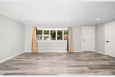 4 Sibley Place, Huntington Station, NY 11746 - Photo 6
